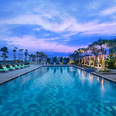 Novotel Tangerang Exteriör bild