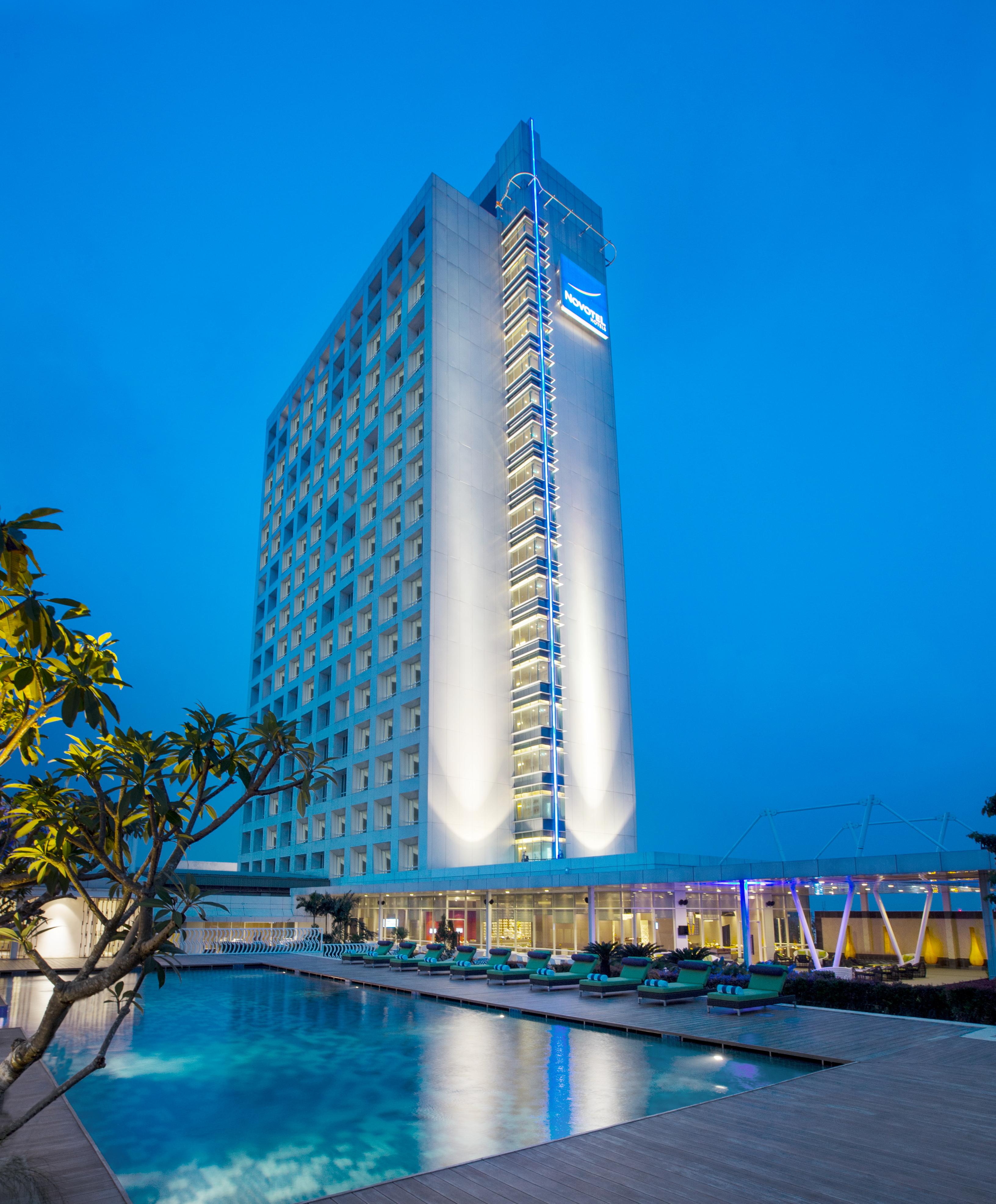 Novotel Tangerang Exteriör bild