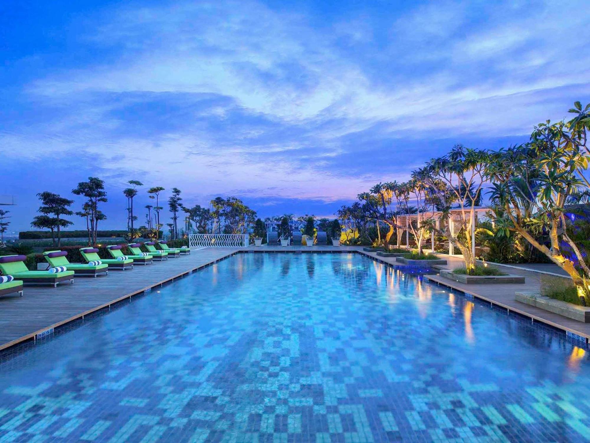 Novotel Tangerang Exteriör bild